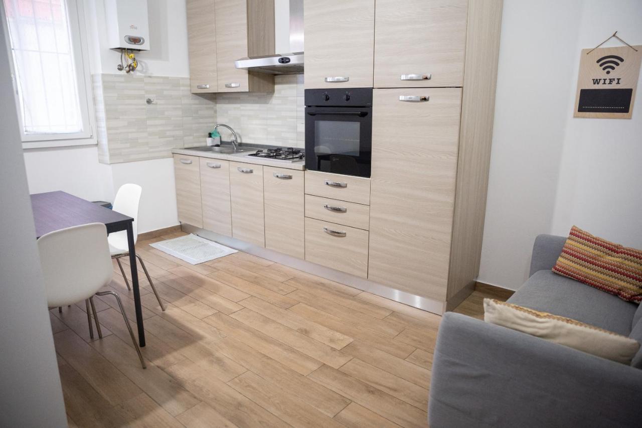 Sweet House Navigli Apartment มิลาน ภายนอก รูปภาพ